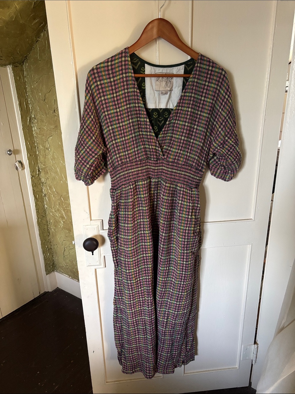 Plaid V-Neck Midi Dress with Puff Sleeves - Multi
